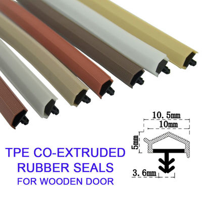 Hoge veerkracht gecoëxtrudeerde houten deurafdichtingsstrips TPE deurafdichtingsstrip bruin