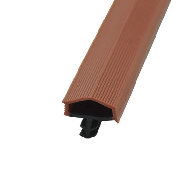 Hoge veerkracht gecoëxtrudeerde houten deurafdichtingsstrips TPE deurafdichtingsstrip bruin