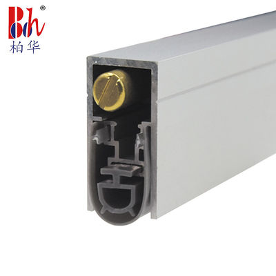 Duurzame automatische deurbodem afdichtingen 20 * 37 mm Aluminium weerstrips