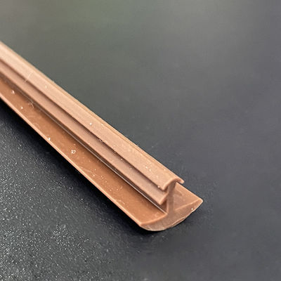 Stevige t-van de de Verbindingsstrook van de Vorm Houten Deur de Tochtstrip Gemakkelijke Installatie van Pvc