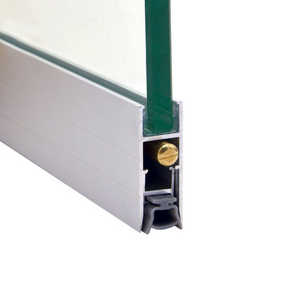 17*45mm verzegelt de Automatische Deurbodem Aluminium Weatherstrips voor Grasdeur